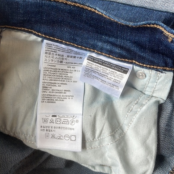 LEVI’S 🌟MID LENGTH SHORT 🌟JEAN SHORTS, 31 - Picture 9 of 12